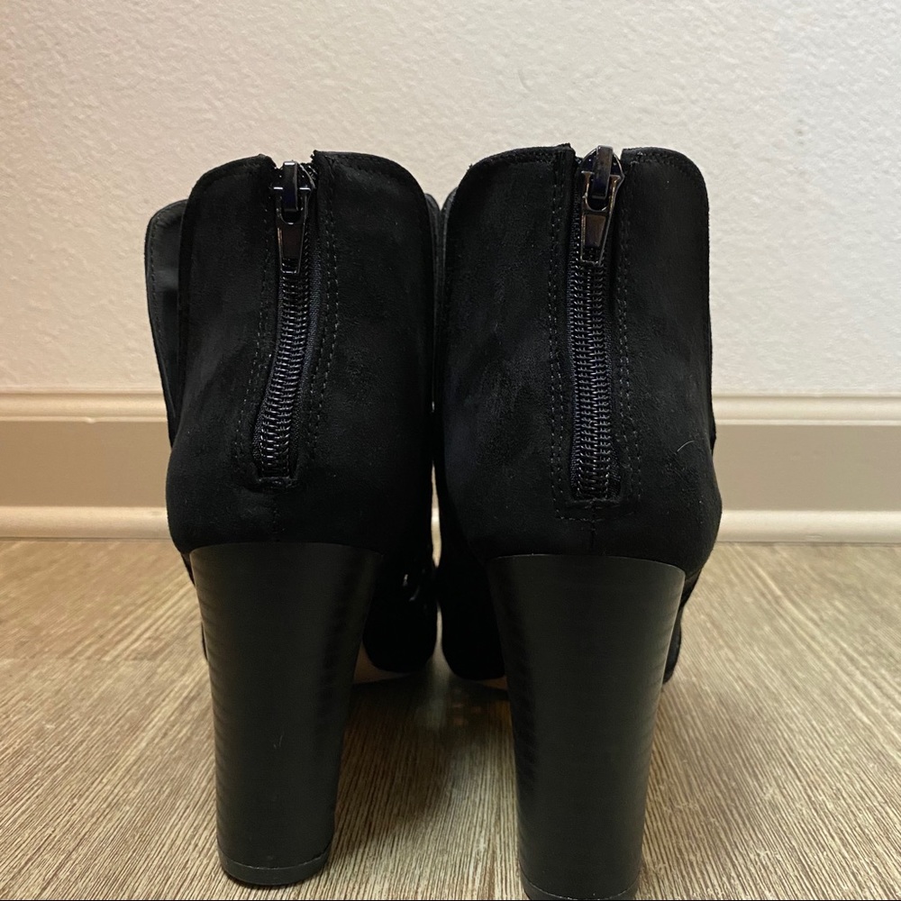 Madden Girl Women’s Black Bright Ankle Boot - Picture 4 of 5